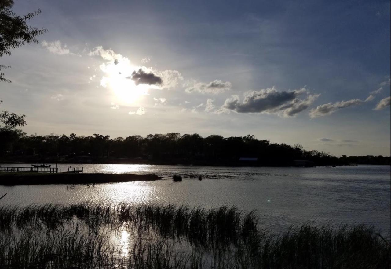 Axtons Bass City Lake Front Resort Emory المظهر الخارجي الصورة