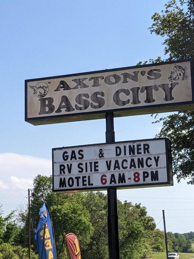 Axtons Bass City Lake Front Resort Emory المظهر الخارجي الصورة